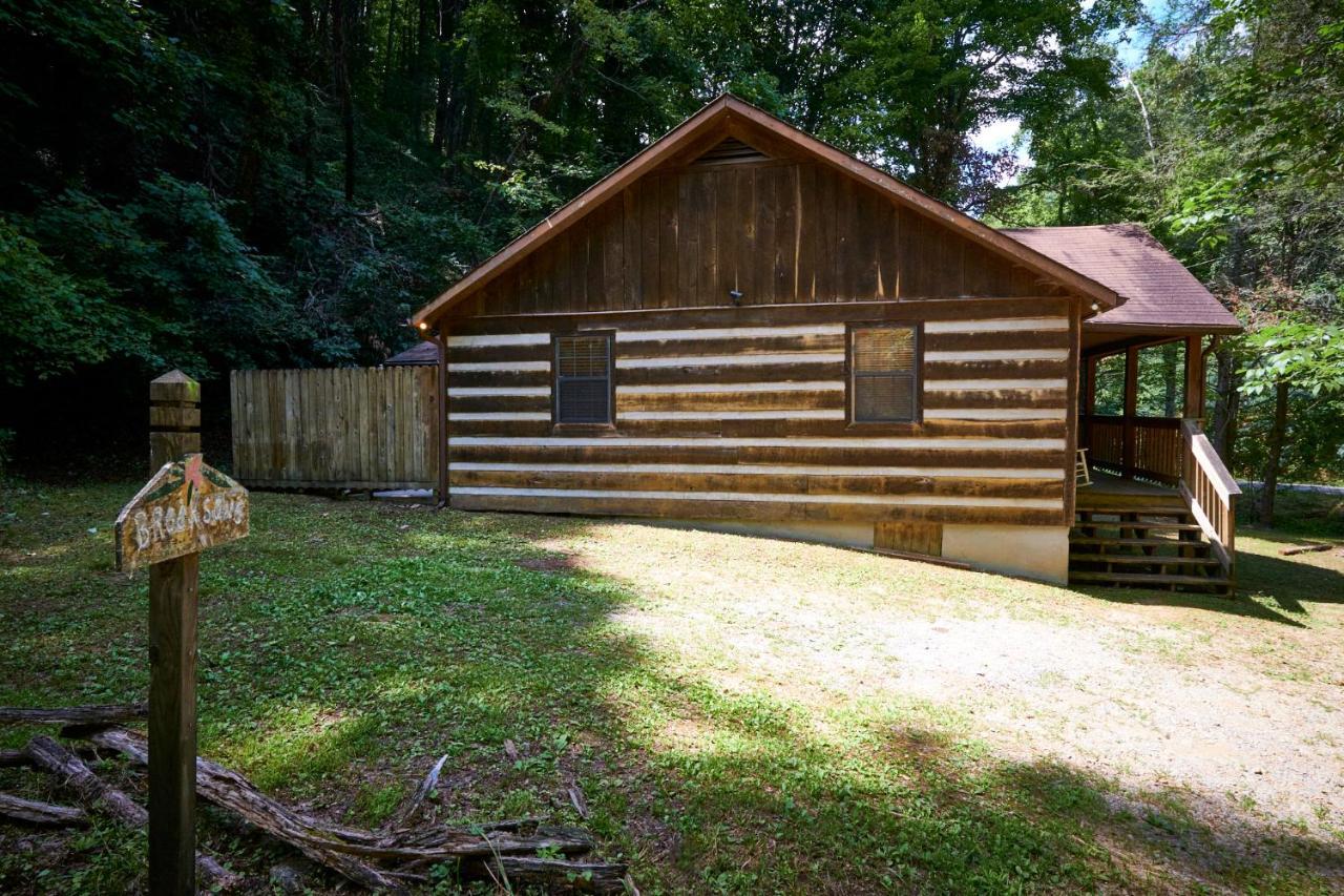 A Cabin In The Woods Pigeon Forge Ngoại thất bức ảnh