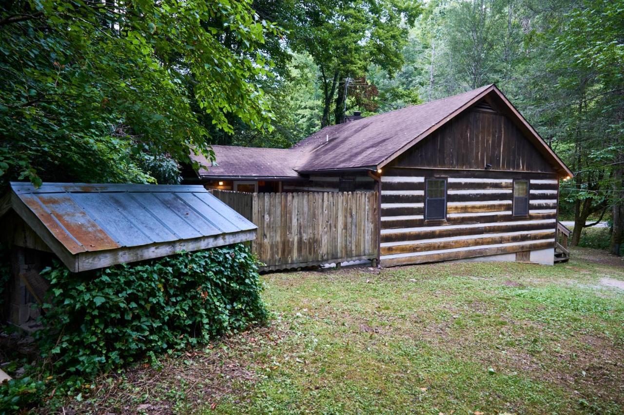 A Cabin In The Woods Pigeon Forge Ngoại thất bức ảnh