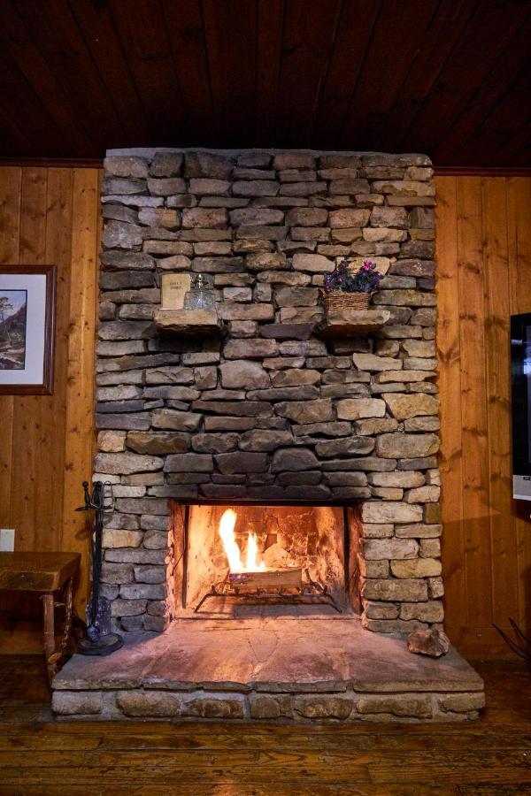 A Cabin In The Woods Pigeon Forge Ngoại thất bức ảnh