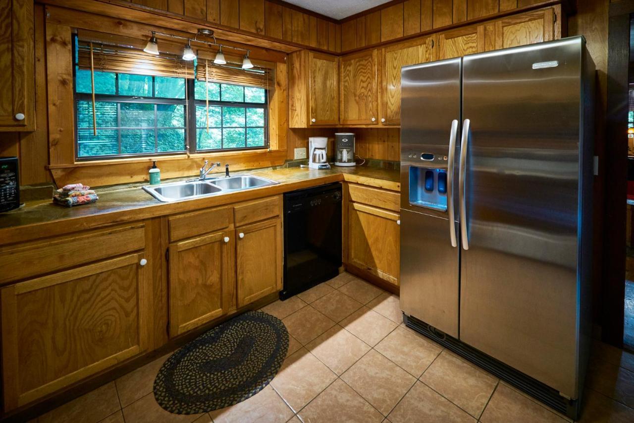 A Cabin In The Woods Pigeon Forge Ngoại thất bức ảnh