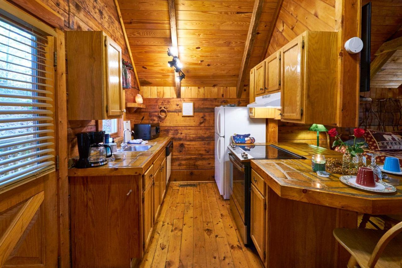 A Cabin In The Woods Pigeon Forge Ngoại thất bức ảnh