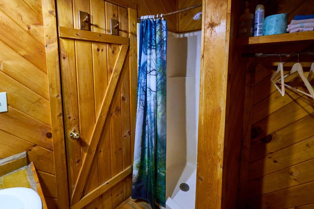 A Cabin In The Woods Pigeon Forge Ngoại thất bức ảnh