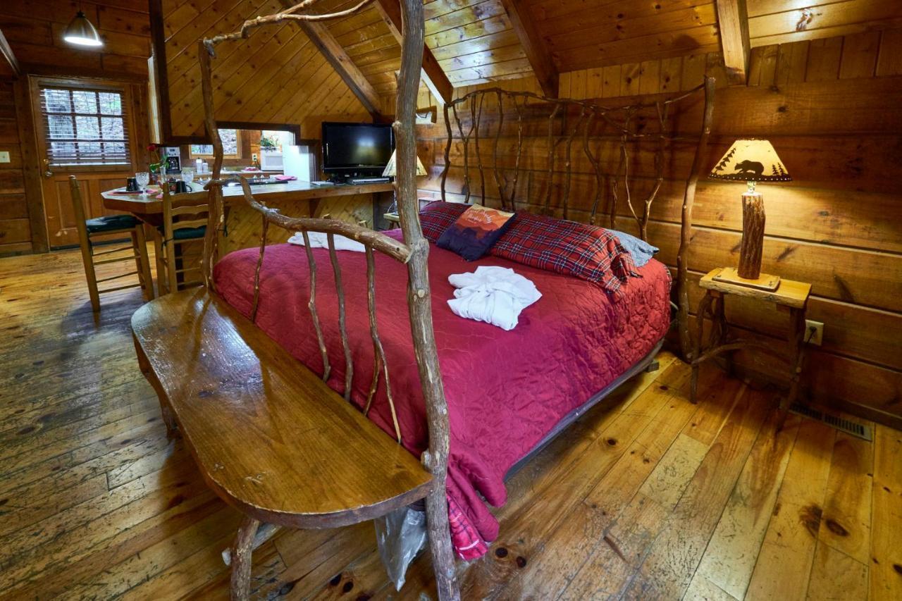 A Cabin In The Woods Pigeon Forge Ngoại thất bức ảnh